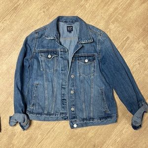 Size Medium Gap Denim Jacket